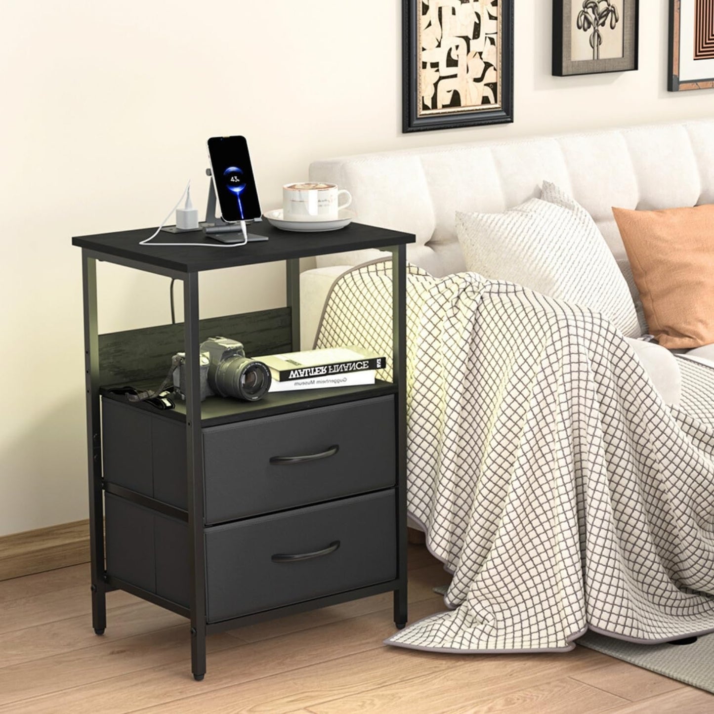 Mesitas de Noche con Luces LED y 2 Puertos USB Negro 1PC