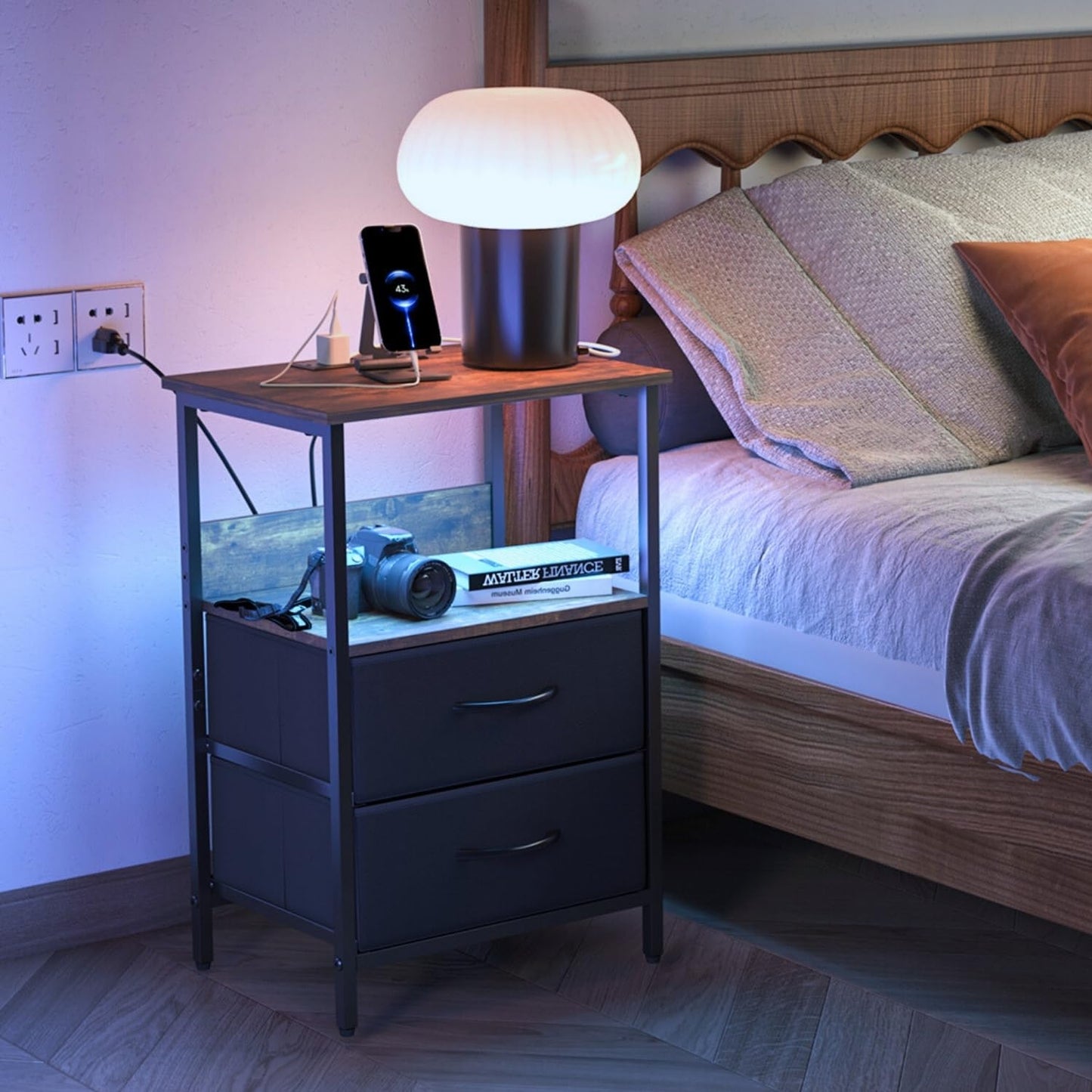 Mesitas de Noche con Luces LED y 2 Puertos USB Marron 2PCS